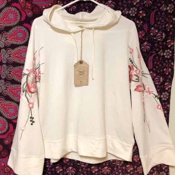 true craft Tops - NWT Kimono Sleeve embroidery hoodie true craft med